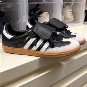 Adidas Sambas